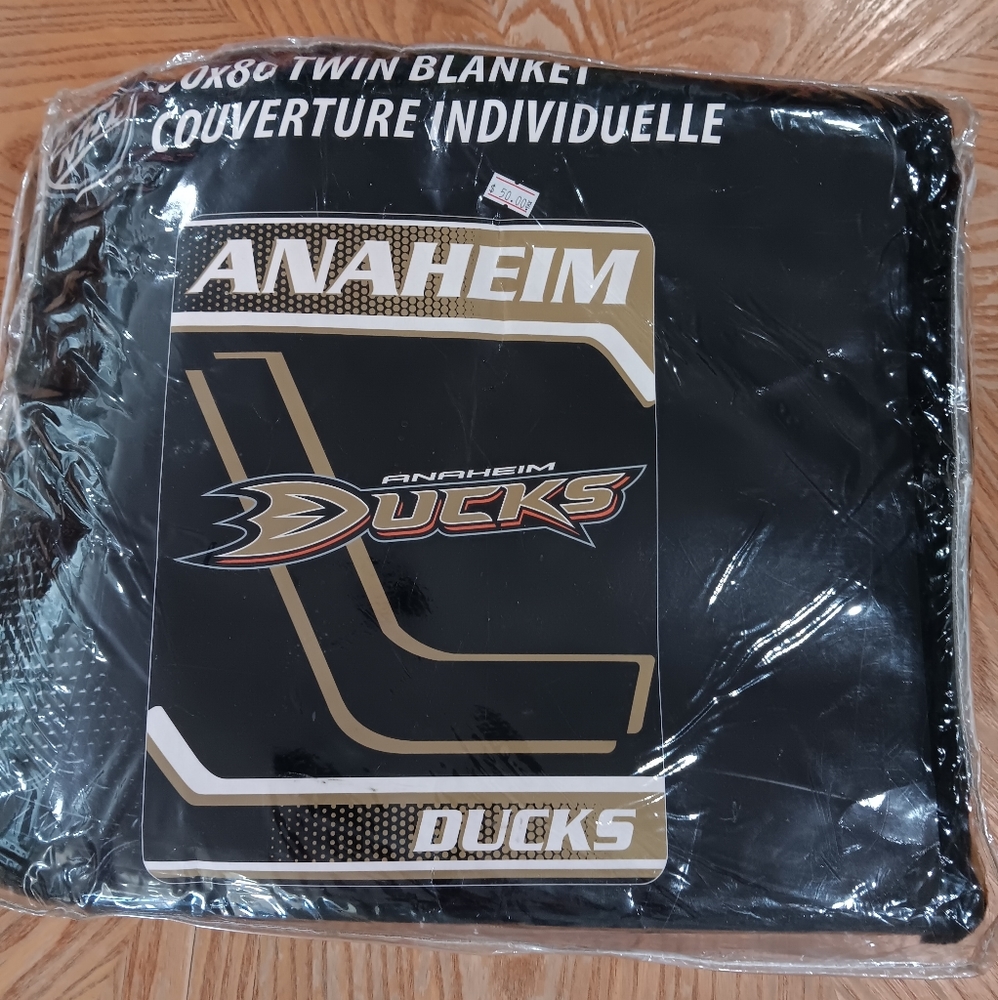 Anaheim Ducks NHL Hockey Large Throw Blanket 80x60